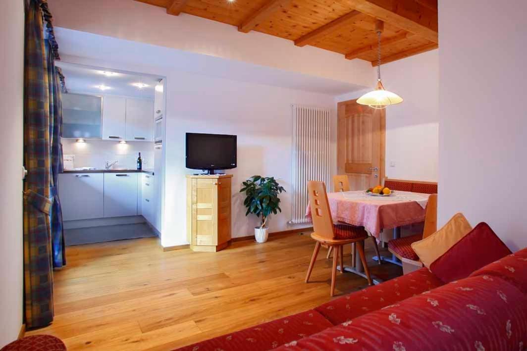 Grohmann Apartments セルヴァ・ディ・ヴァル・ガルデーナ エクステリア 写真